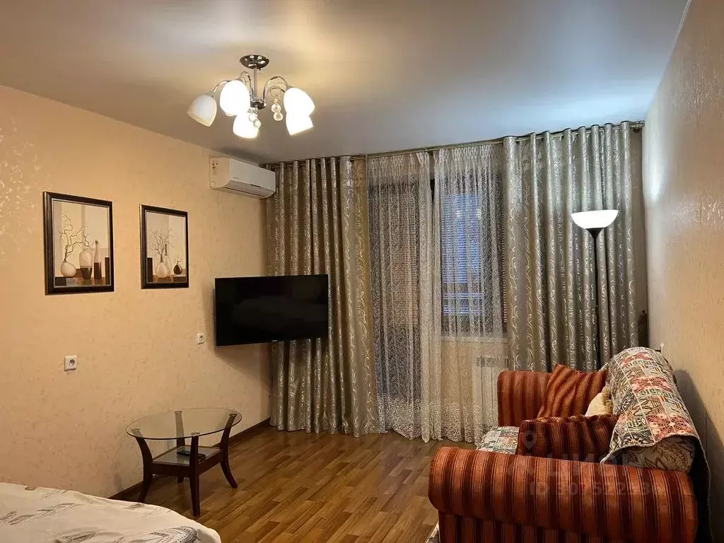 1-к кв. Татарстан, Набережные Челны ул. Виктора Полякова, 8 (40.0 м) - Фото 0