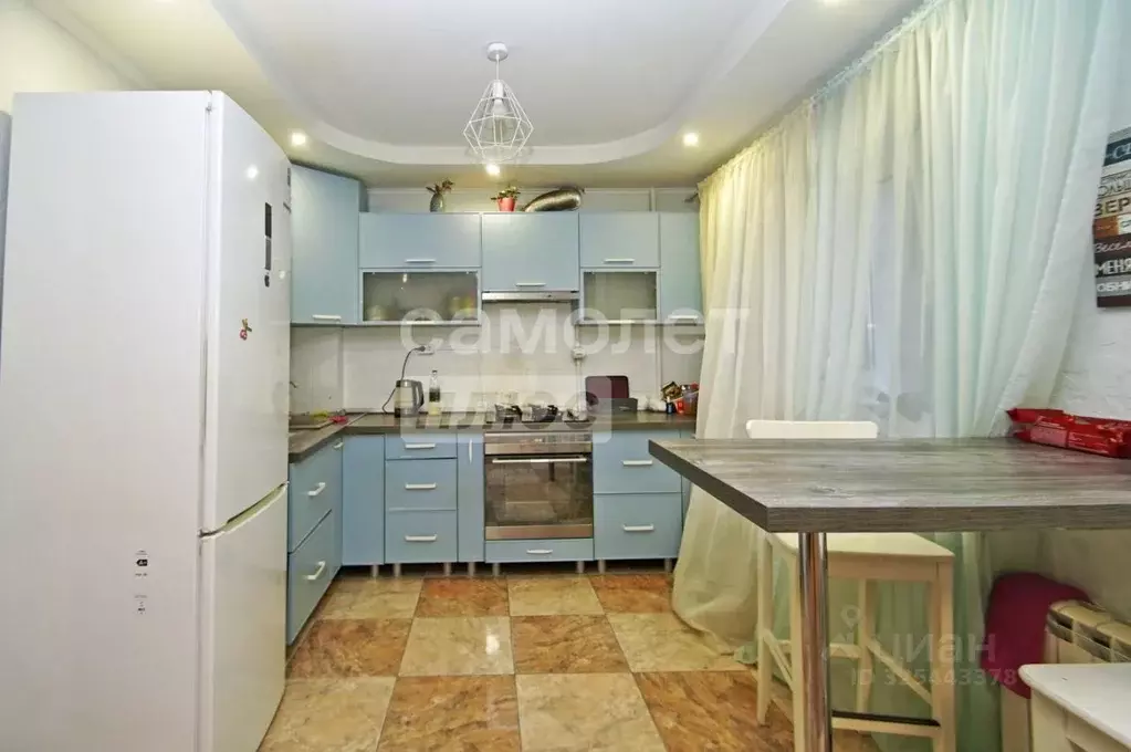 3-к кв. Омская область, Омск пос. Амурский, ул. 2-я Барнаульская, 12 ... - Фото 1