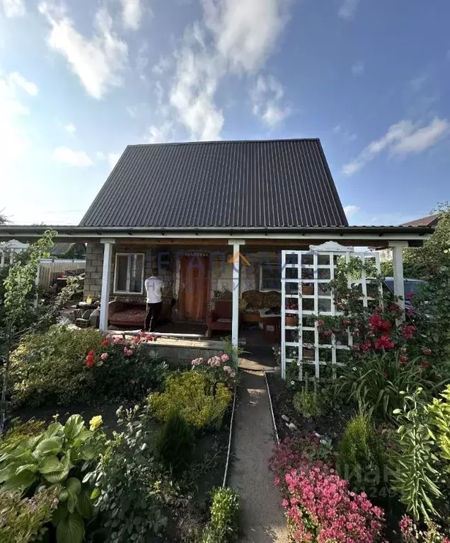 Дом в Саратовская область, Балаковский район, Натальинское ... - Фото 1