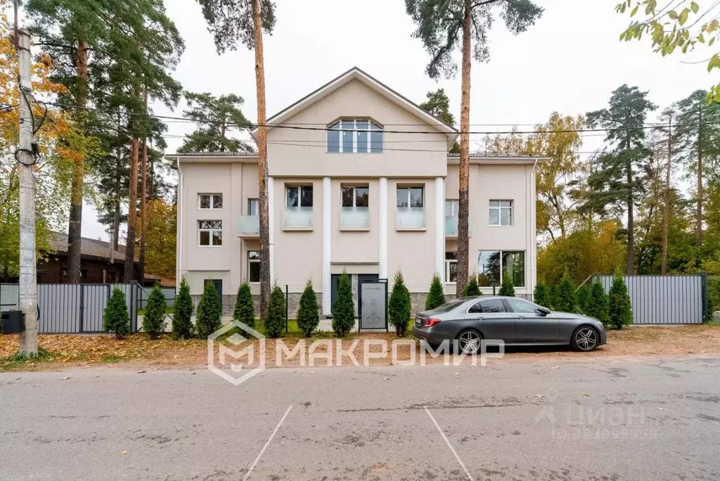 3-к кв. Санкт-Петербург пос. Лисий Нос, Николаевская ул., 5 (246.0 м) - Фото 1