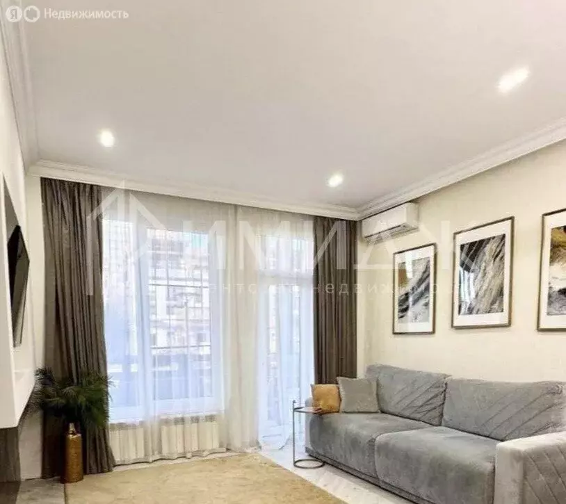 2-комнатная квартира: Сочи, улица Ленина, 219к2 (60 м) - Фото 1