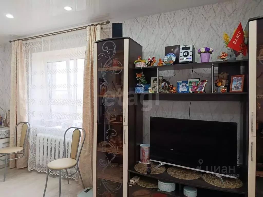 2-к кв. Псковская область, Остров ул. К. Назаровой, 37 (46.3 м) - Фото 2