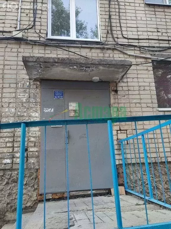 3-комнатная квартира: Чита, улица Ползунова, 28 (62 м) - Фото 0