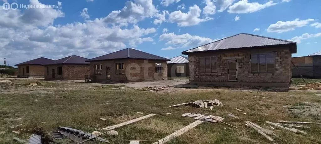 Участок в Симферопольский район, село Урожайное (600 м) - Фото 0
