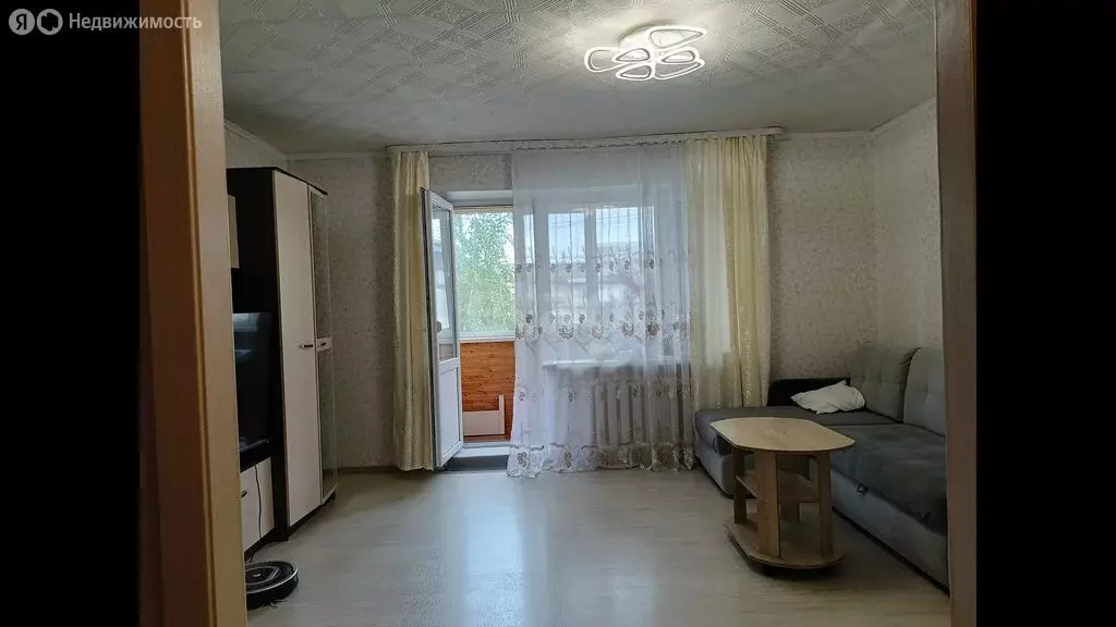 4-комнатная квартира: Сыктывкар, улица Морозова, 155 (77 м) - Фото 1