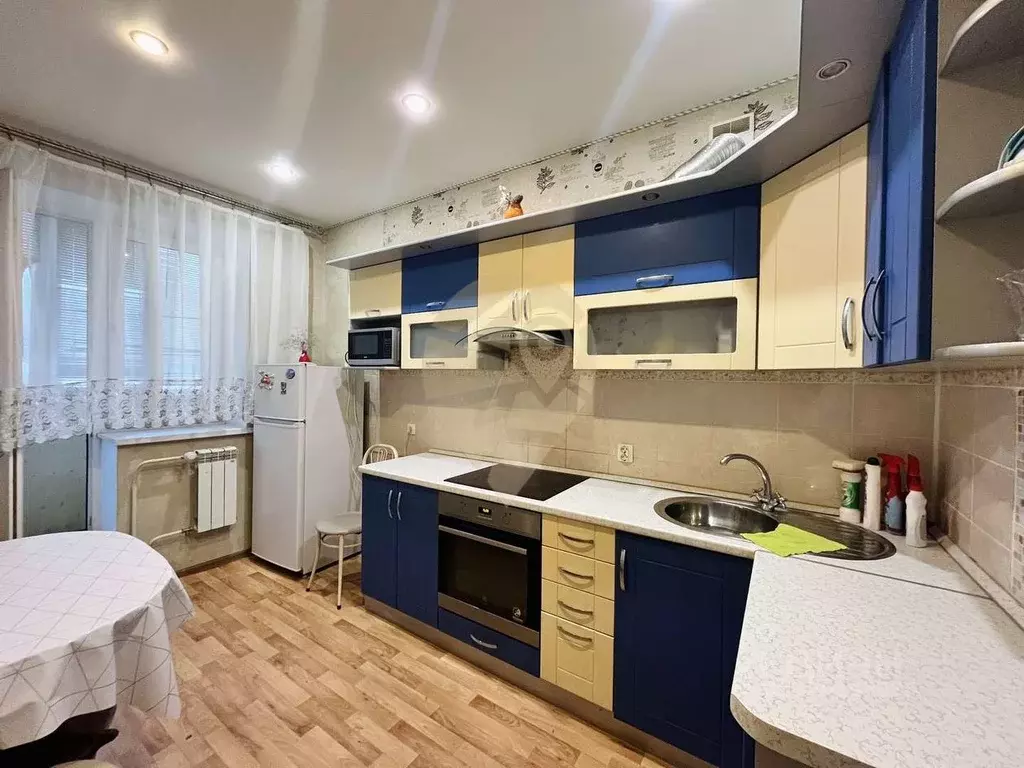 2-к кв. Белгородская область, Старый Оскол Северный мкр, 35 (55.5 м) - Фото 1