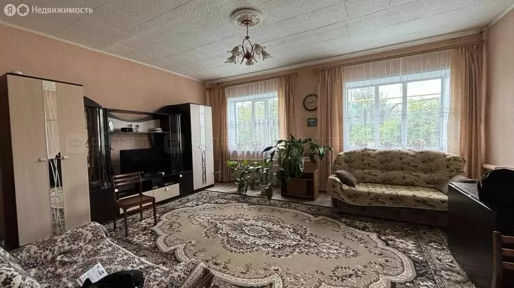 Дом в Арск, улица Сибгатуллина (120.6 м) - Фото 1