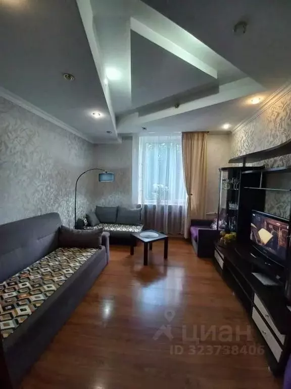 2-к кв. Псковская область, Псков Октябрьский просп., 21 (60.0 м) - Фото 2