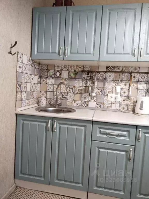 2-к кв. Саратовская область, Саратов ул. Усть-Курдюмская, 3 (50.0 м) - Фото 2