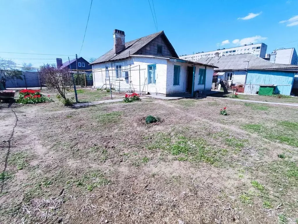 Дом в Волгоградская область, Волгоград ул. Карла Либкнехта (82 м) - Фото 1