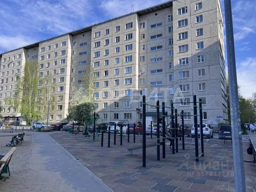 2-к кв. Тюменская область, Тюмень ул. Газовиков, 25 (50.3 м) - Фото 0