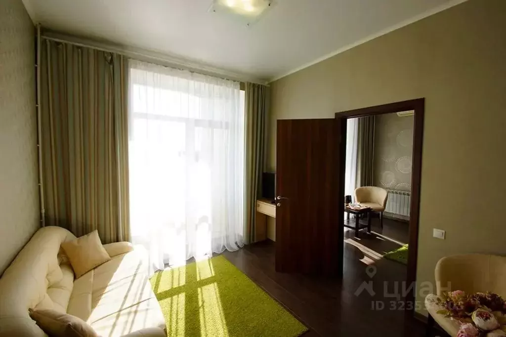 Комната Калужская область, Калуга Резванская ул., 4 - Фото 1