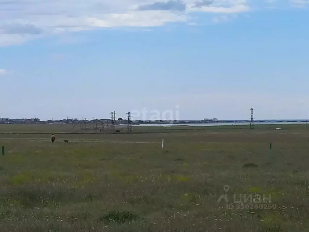 Участок в Крым, Сакский район, с. Уютное  (40.0 сот.) - Фото 1