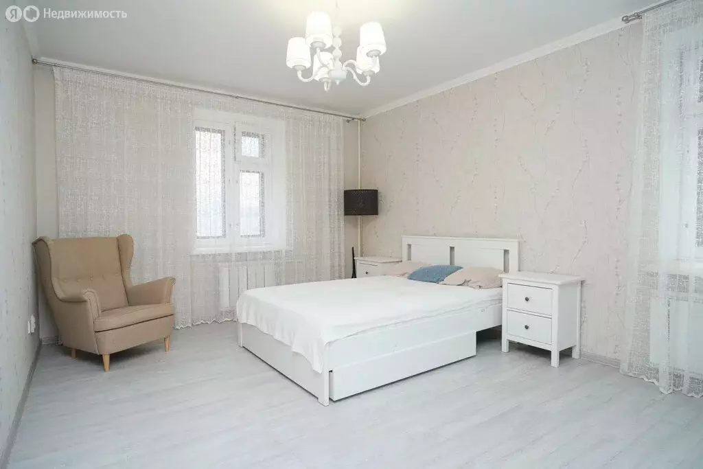 3-комнатная квартира: Казань, Советский район, Спортивная улица, 33 ... - Фото 1