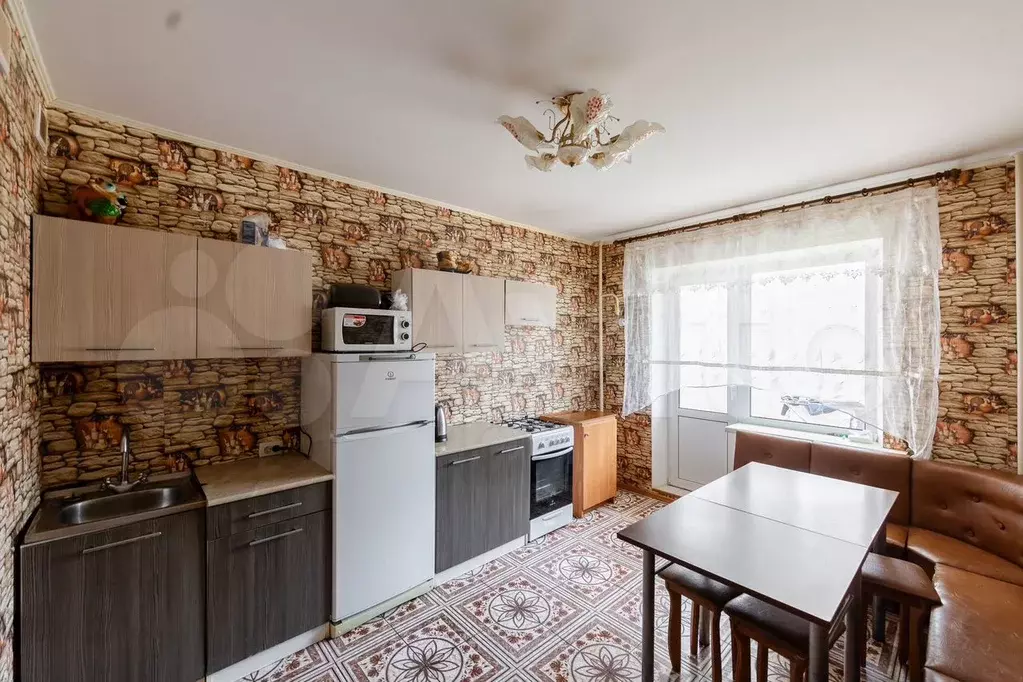 1-к. квартира, 45 м, 3/9 эт. - Фото 1