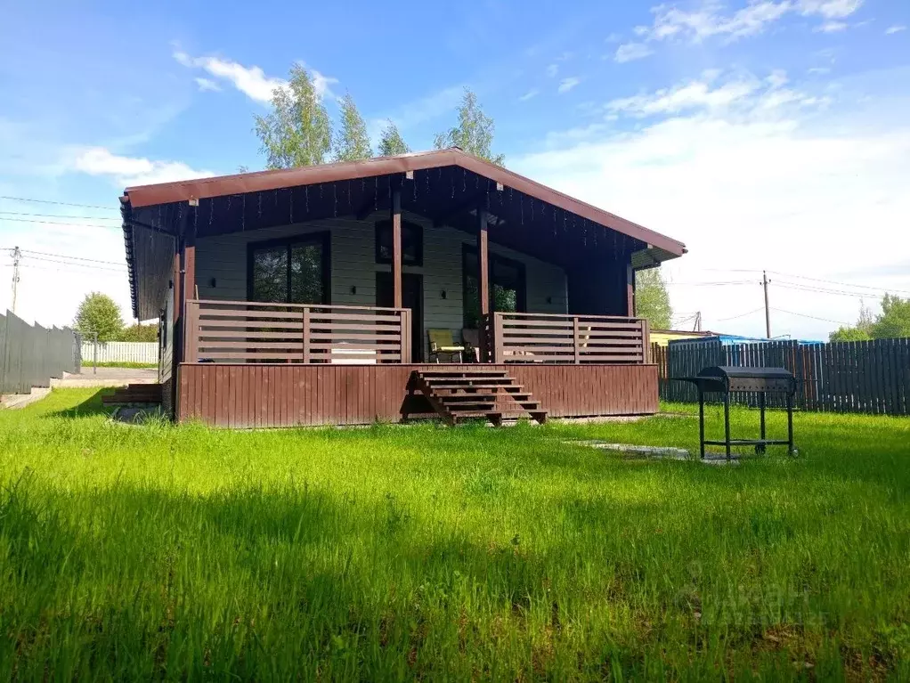 Дом в Ленинградская область, Приозерский район, пос. Мичуринское ул. ... - Фото 1