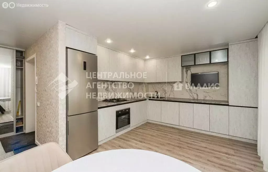 3-комнатная квартира: Рязань, Шереметьевская улица, 10к5 (91 м) - Фото 2