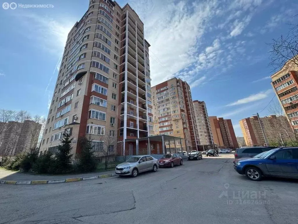 3-комнатная квартира: Раменское, Дергаевская улица, 14 (92.4 м) - Фото 1