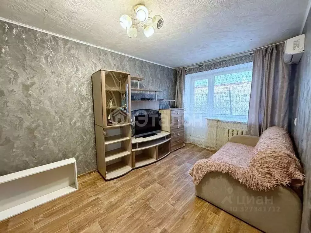 1-к кв. Волгоградская область, Волгоград ул. Кирова, 126 (27.6 м) - Фото 1