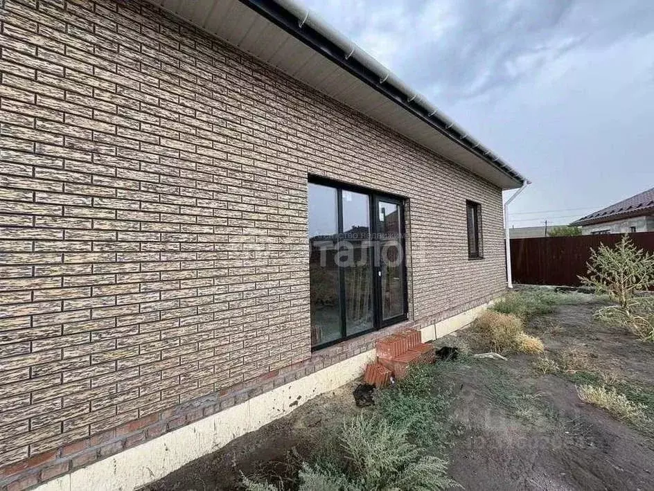 Дом в Волгоградская область, Волгоград Мелитопольский пер., 3 (110 м) - Фото 2