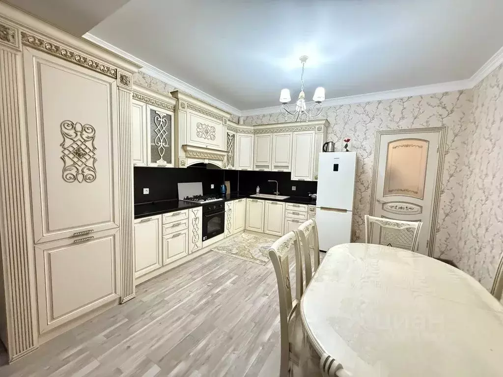 2-к кв. Дагестан, Махачкала М-5 мкр, проезд 1-й Славы, 5 (100.0 м) - Фото 1