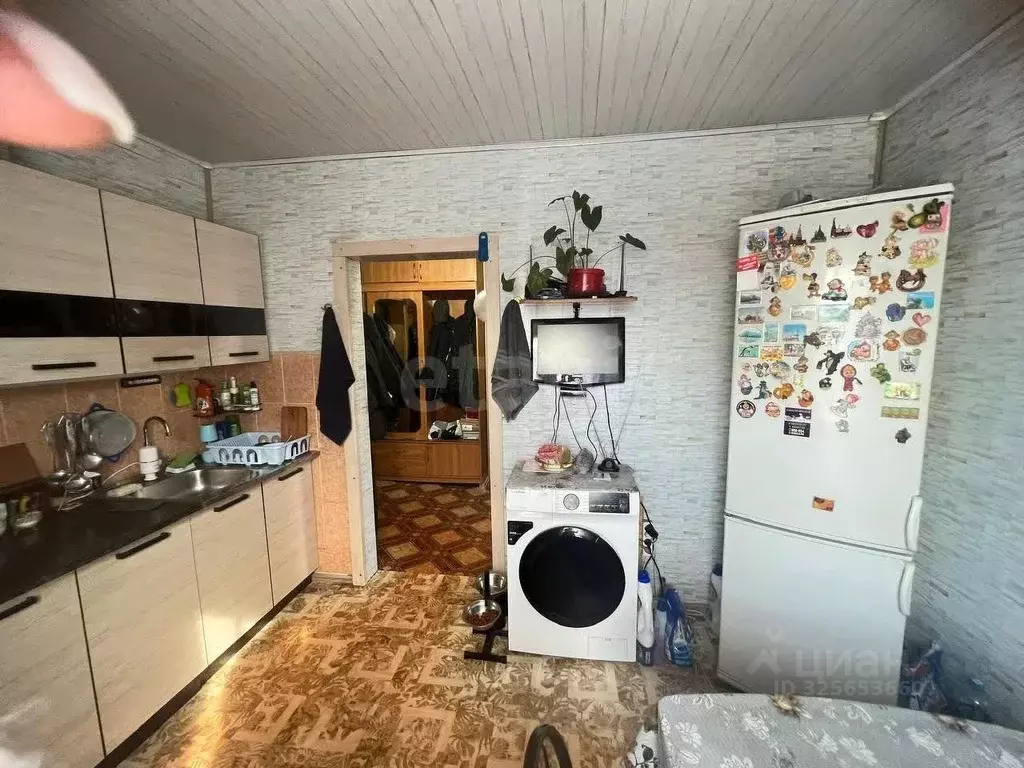 Дом в Кемеровская область, Новокузнецк Гужевая ул., 38 (57 м) - Фото 2