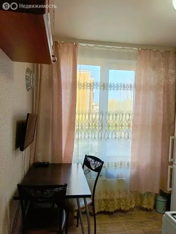 3-комнатная квартира: Ялуторовск, Заводоуковская улица, 2 (63.5 м) - Фото 1