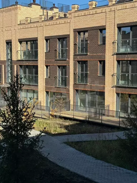 4-к. квартира, 100 м, 3/3 эт. - Фото 0