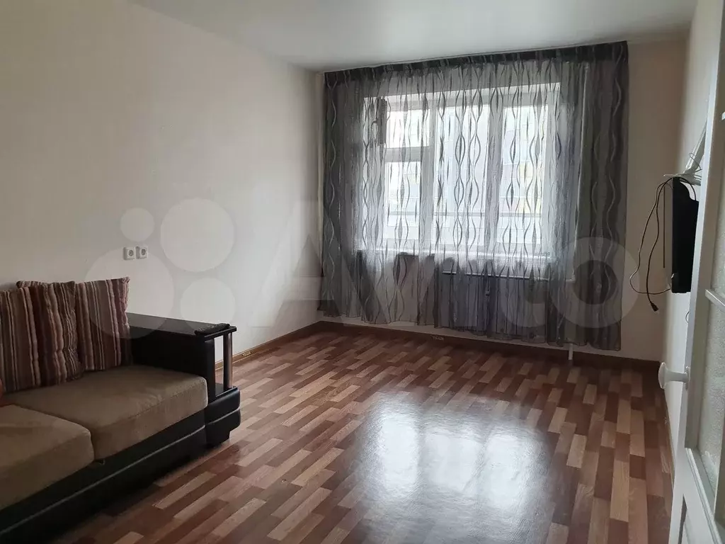 1-к. квартира, 40м, 8/10эт. - Фото 0