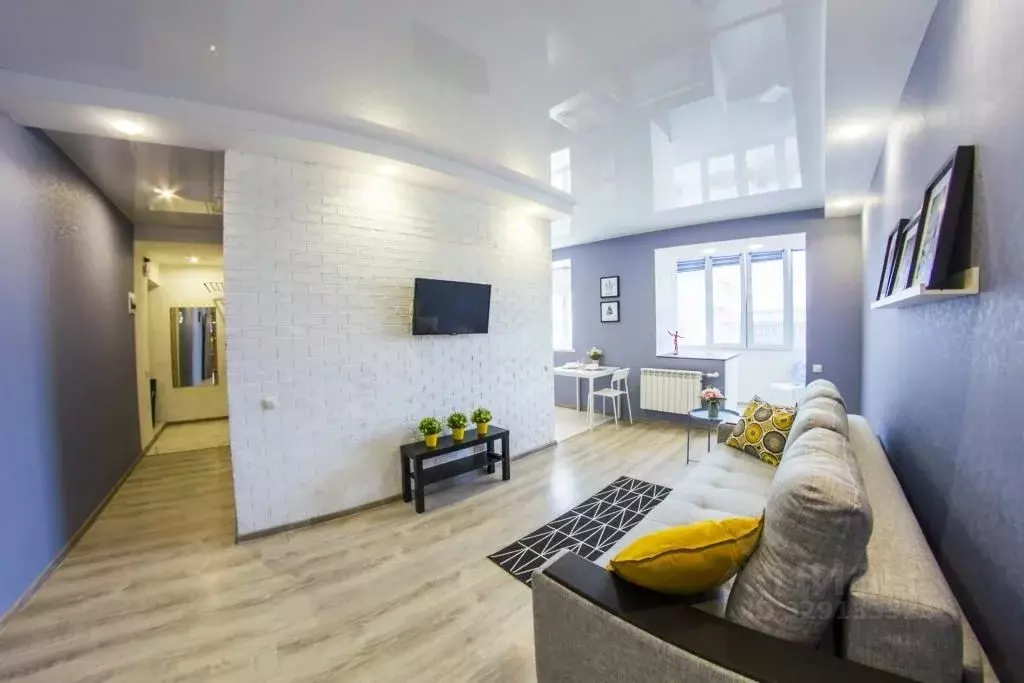 2-к кв. Омская область, Омск просп. Карла Маркса, 30 (45.0 м) - Фото 1