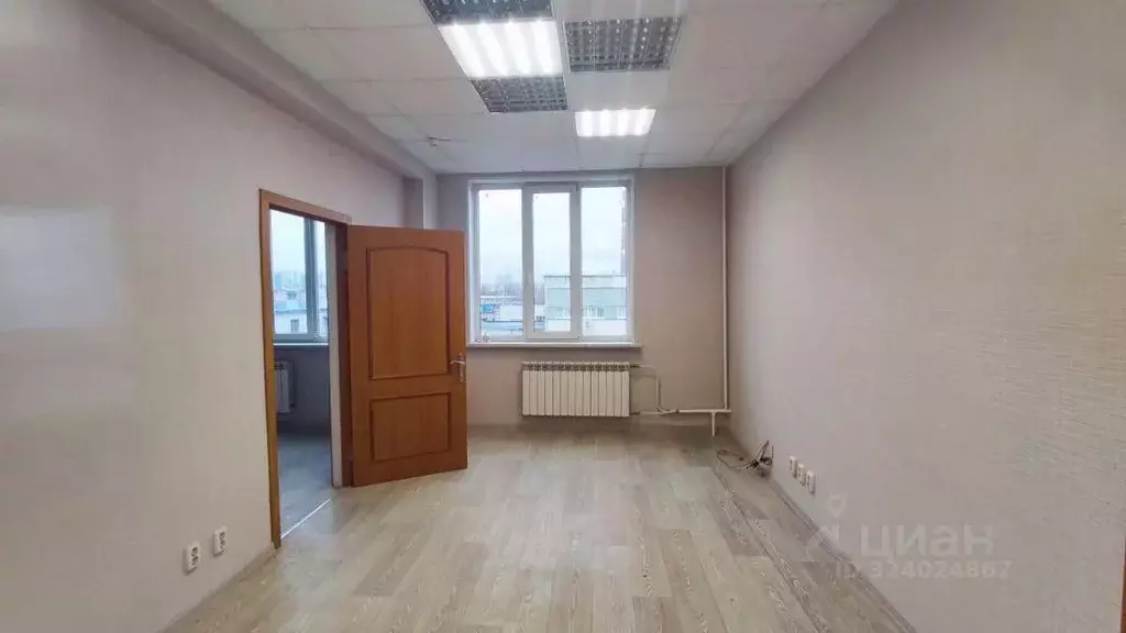 Офис в Новгородская область, Великий Новгород просп. Александра ... - Фото 1