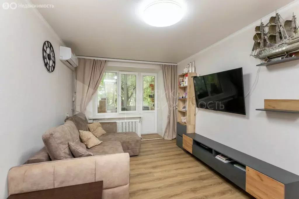 2-комнатная квартира: Тюмень, микрорайон Антипино, улица Будённого, 6 ... - Фото 2