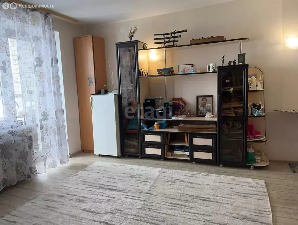 2-комнатная квартира: Кыштым, улица В.А. Дёмина, 7А (72.5 м) - Фото 0