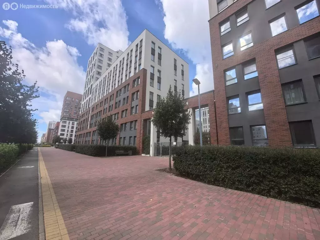 3-комнатная квартира: Екатеринбург, Счастливая улица, 3 (69 м) - Фото 0