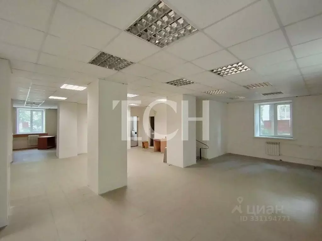 Помещение свободного назначения в Тульская область, Тула просп. ... - Фото 1