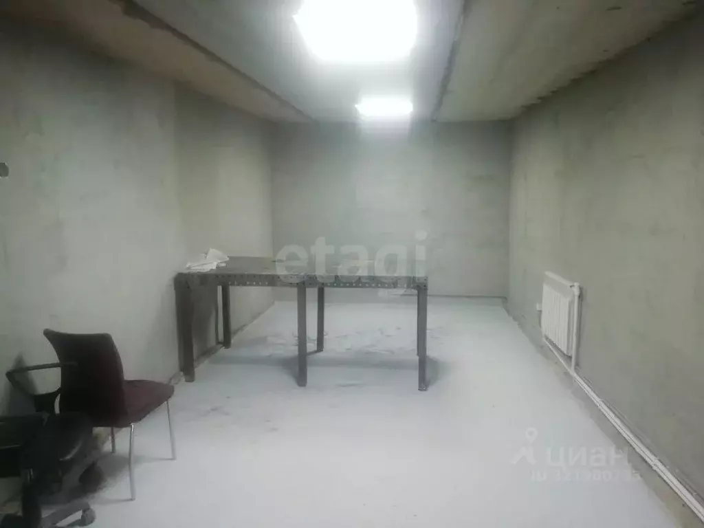 Гараж в Тюменская область, Тюмень ул. Ветеранов Труда, 38 (38 м) - Фото 1