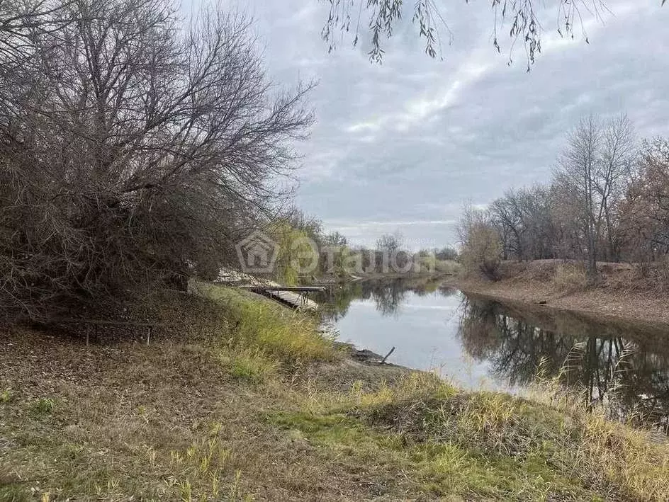 Дом в Волгоградская область, Среднеахтубинский район, Клетское с/пос, ... - Фото 1