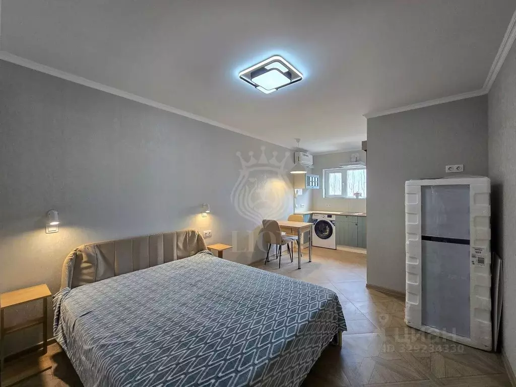 Гараж в Крым, Алушта ул. Октябрьская, 35 (24 м) - Фото 1