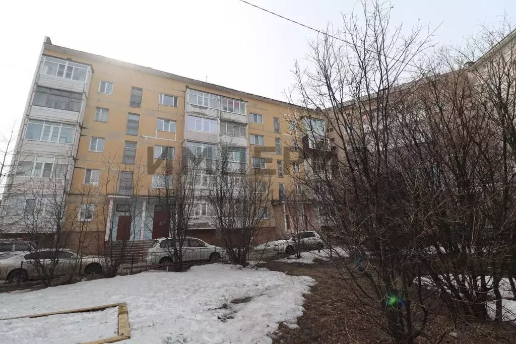 1-комнатная квартира: Магадан, улица Берзина, 4к2 (36.9 м) - Фото 0