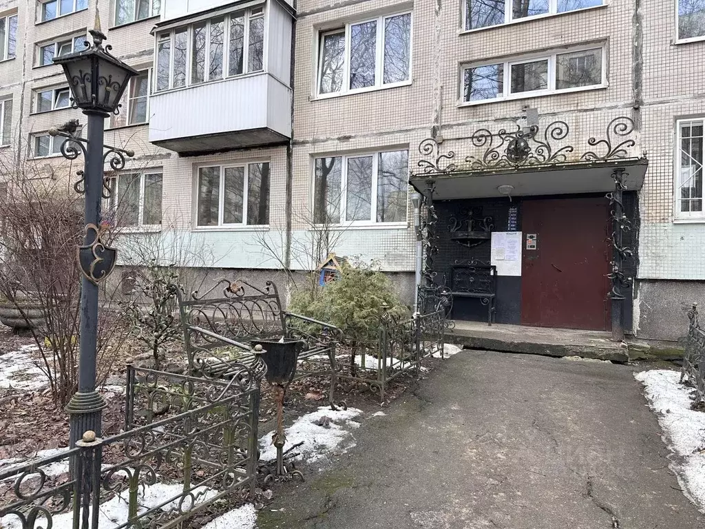 2-к кв. Санкт-Петербург ул. Димитрова, 20К2 (44.8 м) - Фото 0