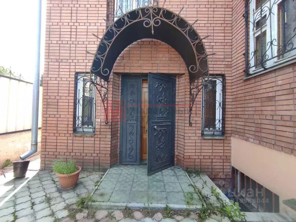 Коттедж в Белгородская область, Старый Оскол Светлая ул., 2 (415 м) - Фото 1