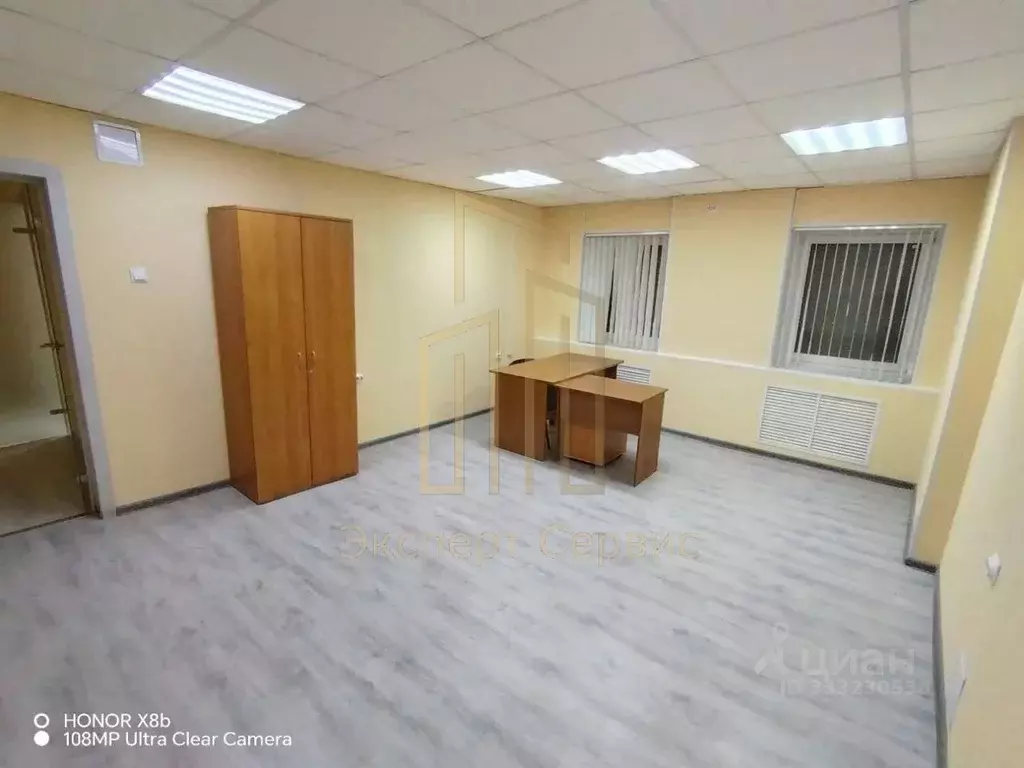Офис в Санкт-Петербург Тамбовская ул., 13 (123 м) - Фото 1