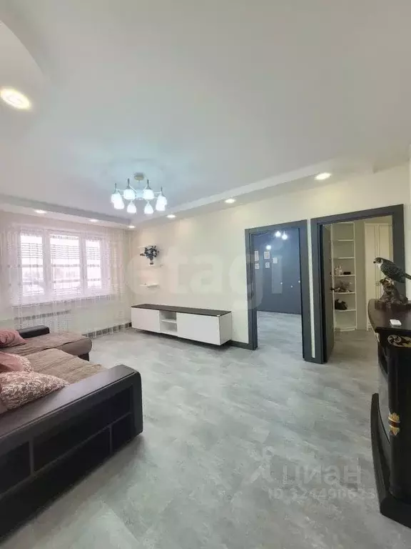 4-к кв. Ханты-Мансийский АО, Нижневартовск ул. 60 лет Октября, 8 ... - Фото 1