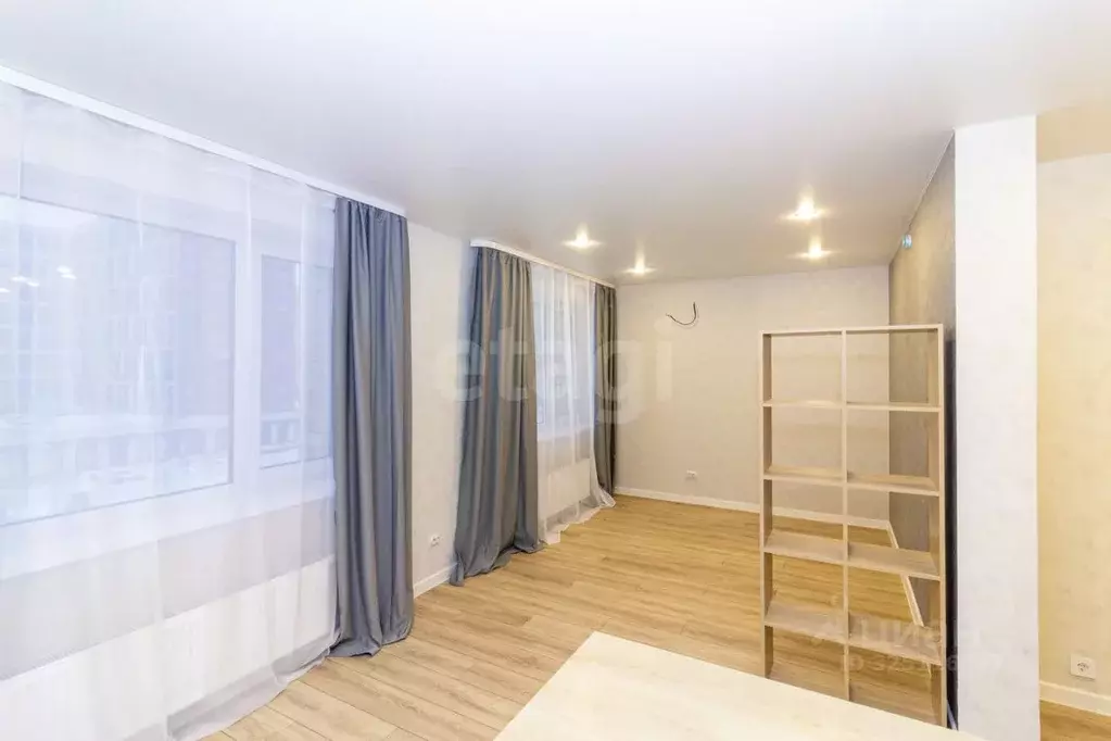 Студия Тюменская область, Тюмень ул. Новоселов, 90 (30.0 м) - Фото 1