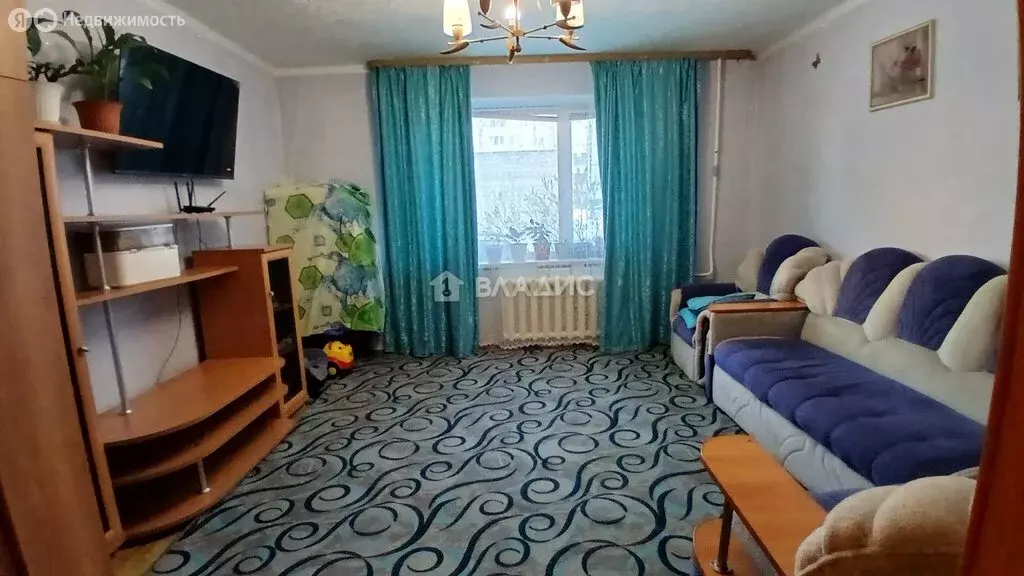 3-комнатная квартира: Тобольск, микрорайон 7А, 32В (66 м) - Фото 2