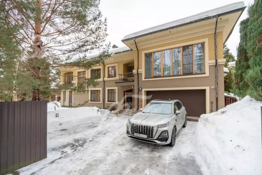 Дом в Москва Чароит кп,  (700 м) - Фото 1