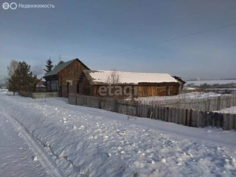 Дом в Пышминский городской округ, деревня Катарач, Центральная улица, ... - Фото 1