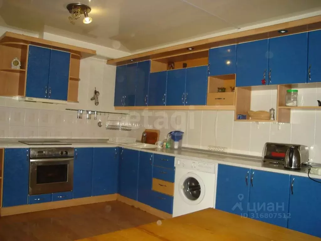 2-к кв. Крым, Ялта городской округ, Ореанда пгт 45 (60.0 м) - Фото 0