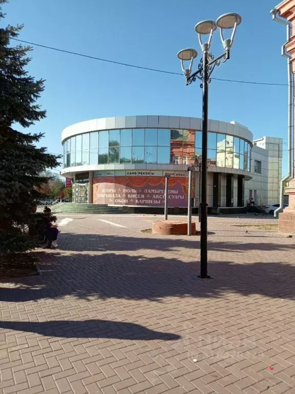 Торговая площадь в Саратовская область, Энгельс пл. Свободы, 3 (211 м) - Фото 0