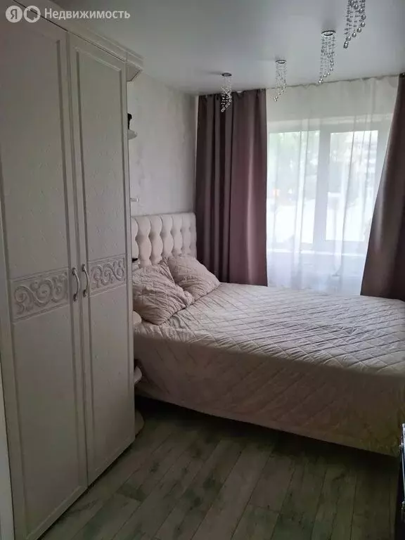 3-комнатная квартира: Братск, улица Кирова, 22 (61.8 м) - Фото 2